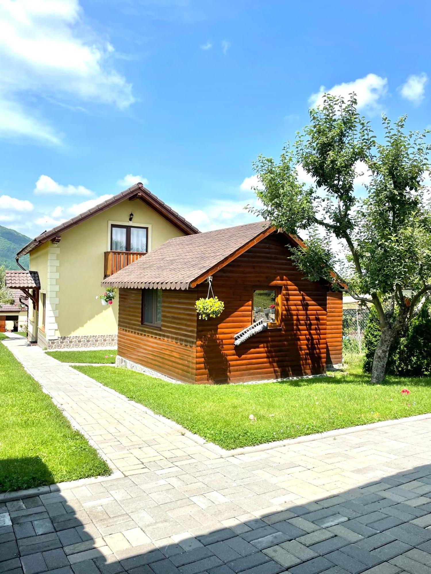 Casa De Vacanta Orlat Exteriér fotografie