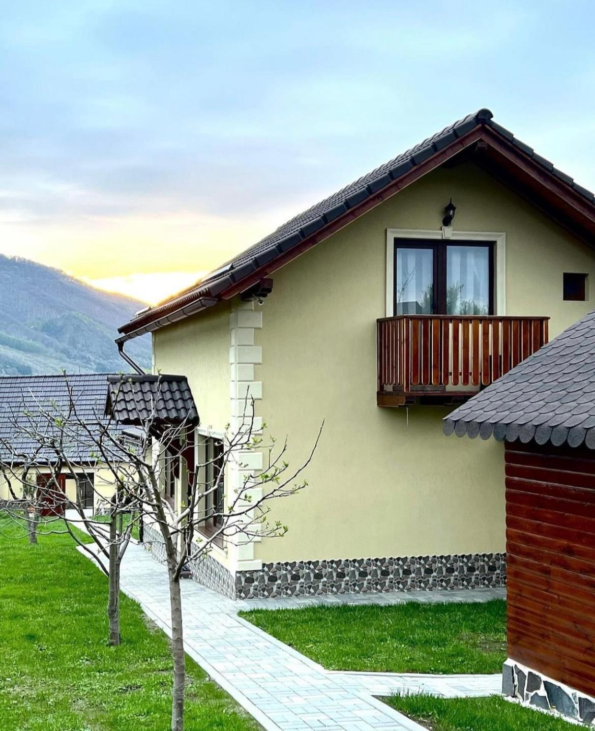 Casa De Vacanta Orlat Exteriér fotografie